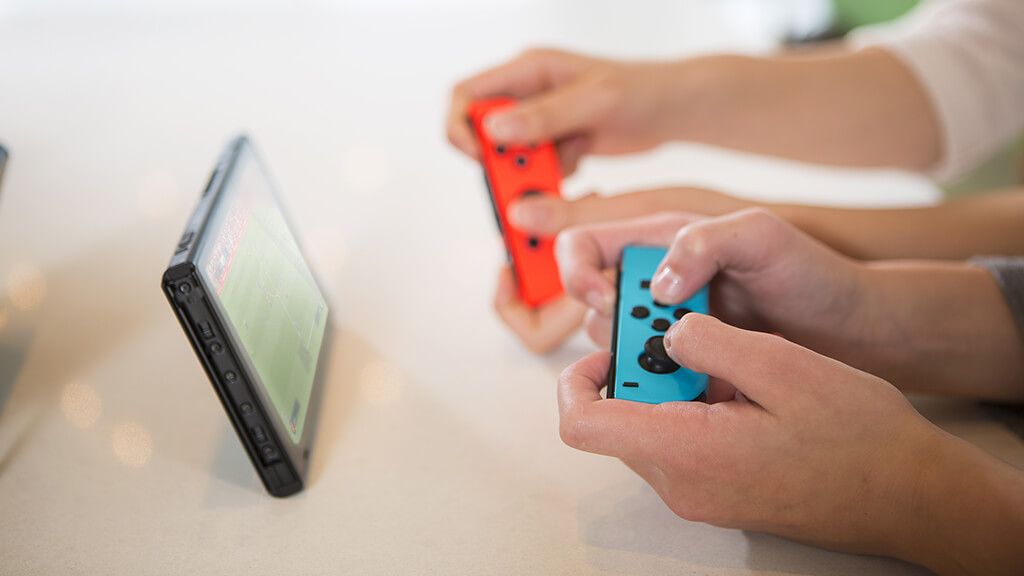 Nintendo Switch Two Users Red Blue