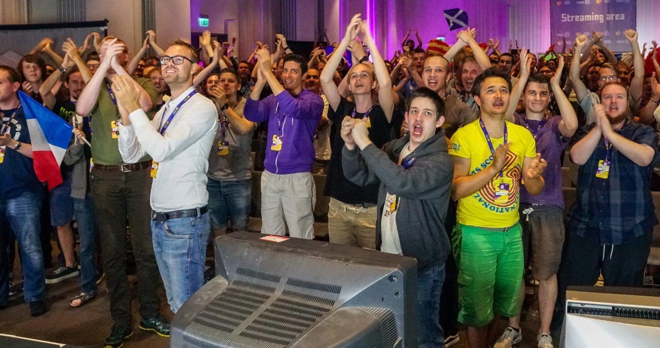 European Speedrunner Assembly crowd giving standing ovation
