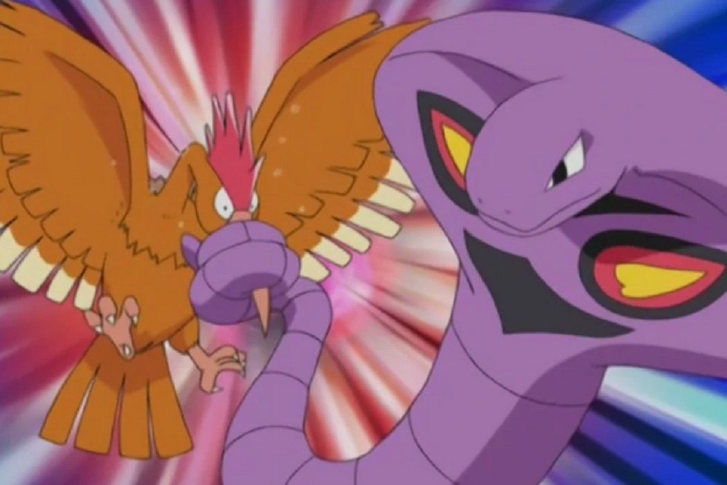 An Arbok using Wrap on a Fearow