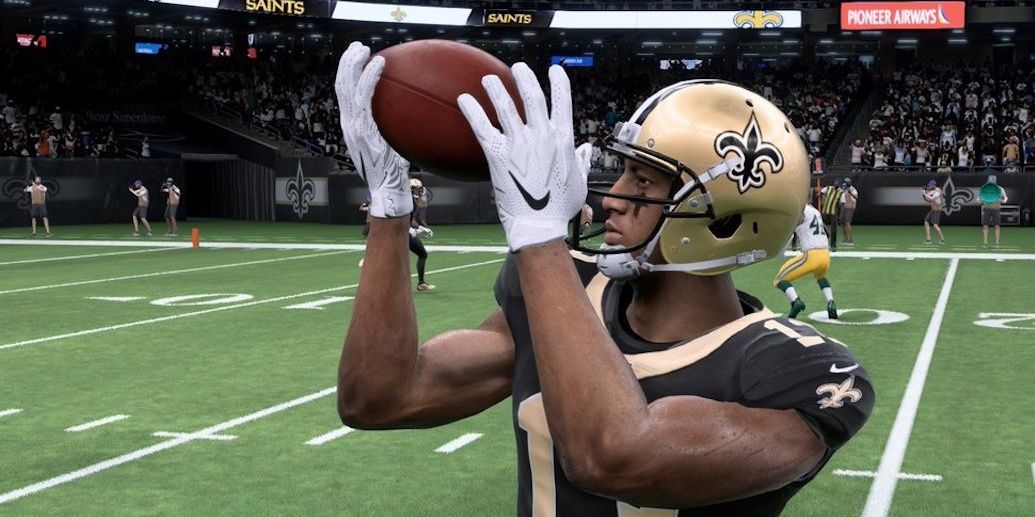 Michael Thomas Catching Football