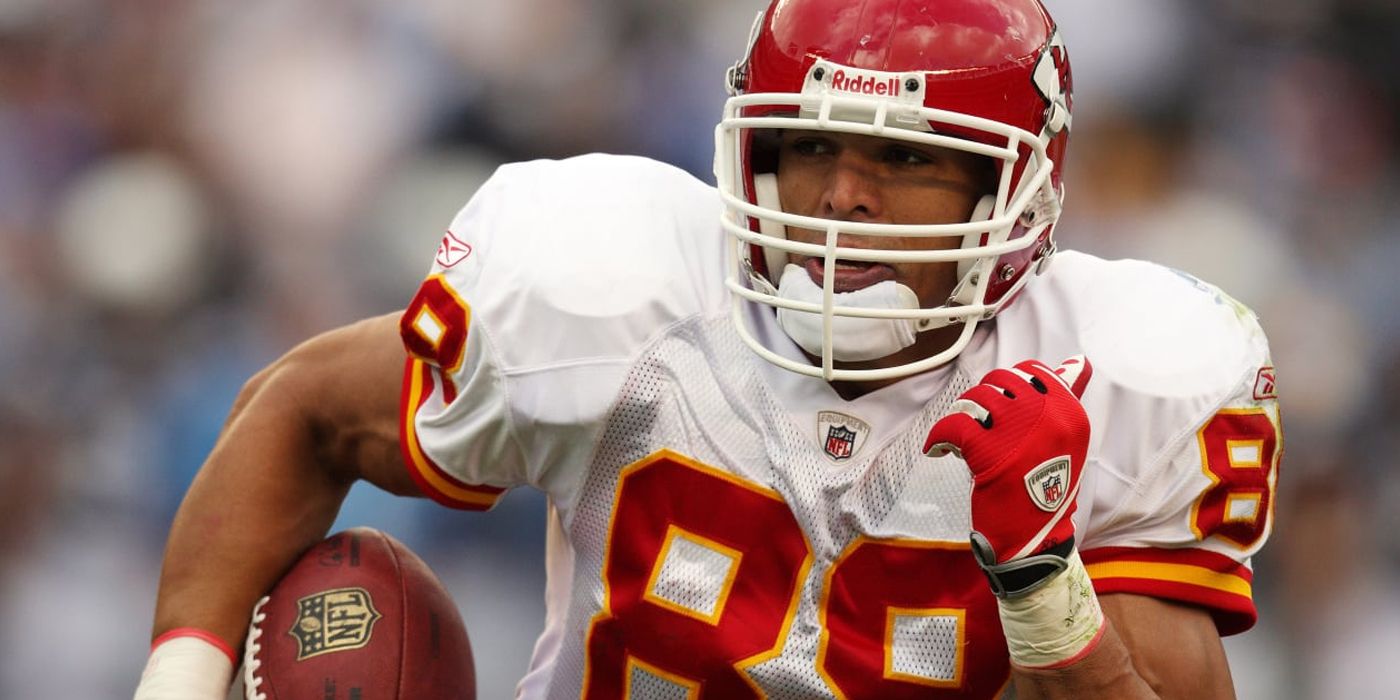 Tony Gonzalez White Jersey