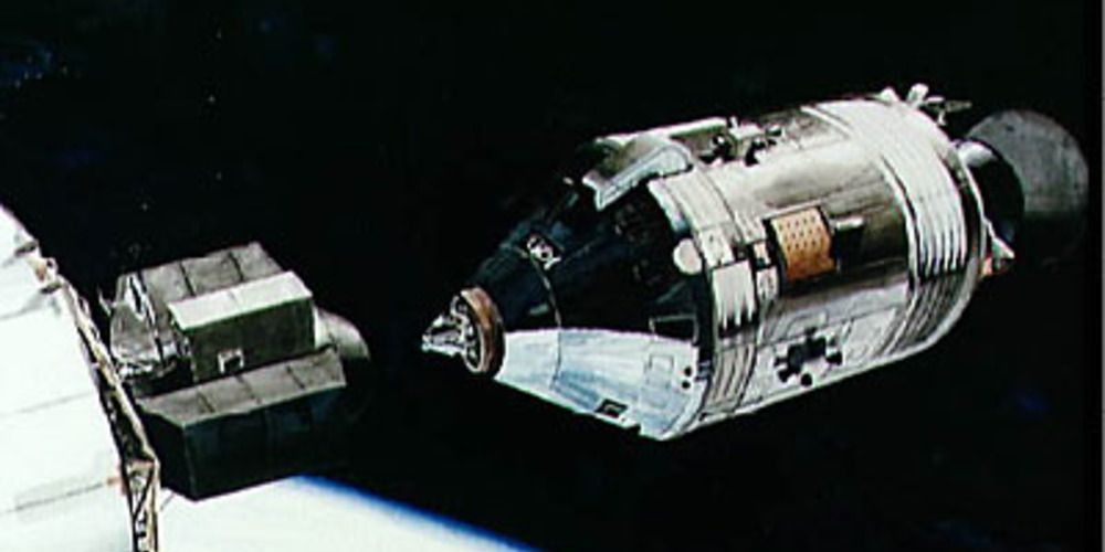 Apollo spacecraft docking