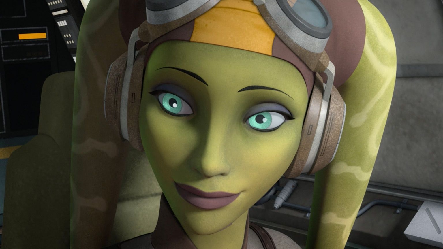 Hera looking to the left