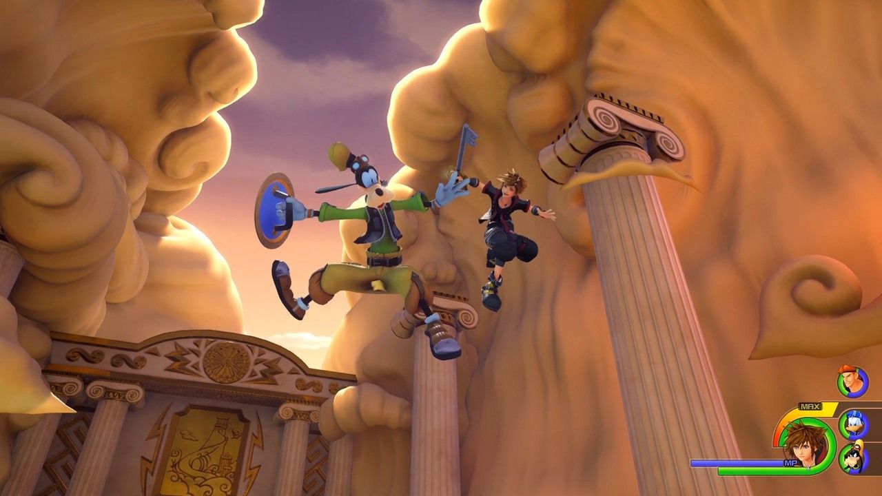 Sora and goofy using a team attack in Athens