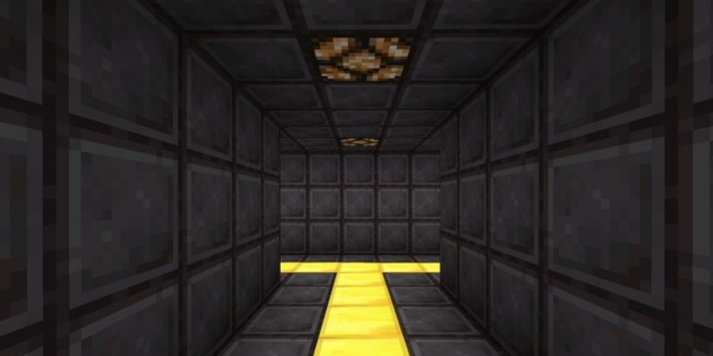 A sample netherite corridor in Minecraft