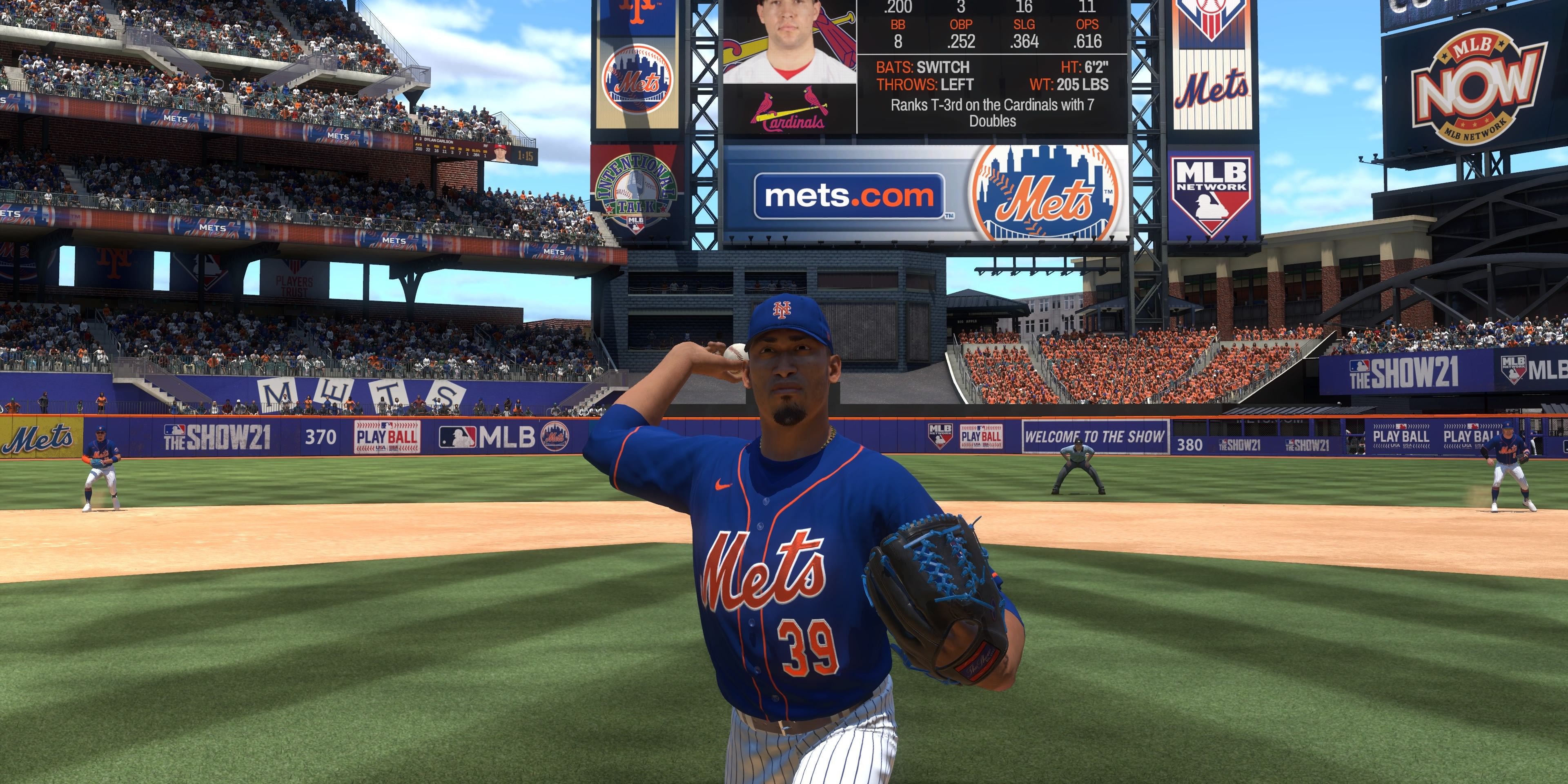 Edwin Diaz pitching