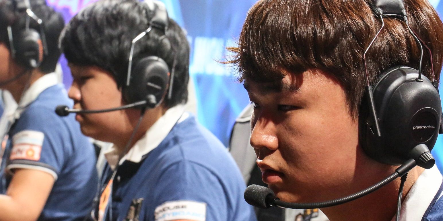 League Of Legends Koo Tigers Pray and Gorilla focusing intently at the game wearing headsets and starting at monitors