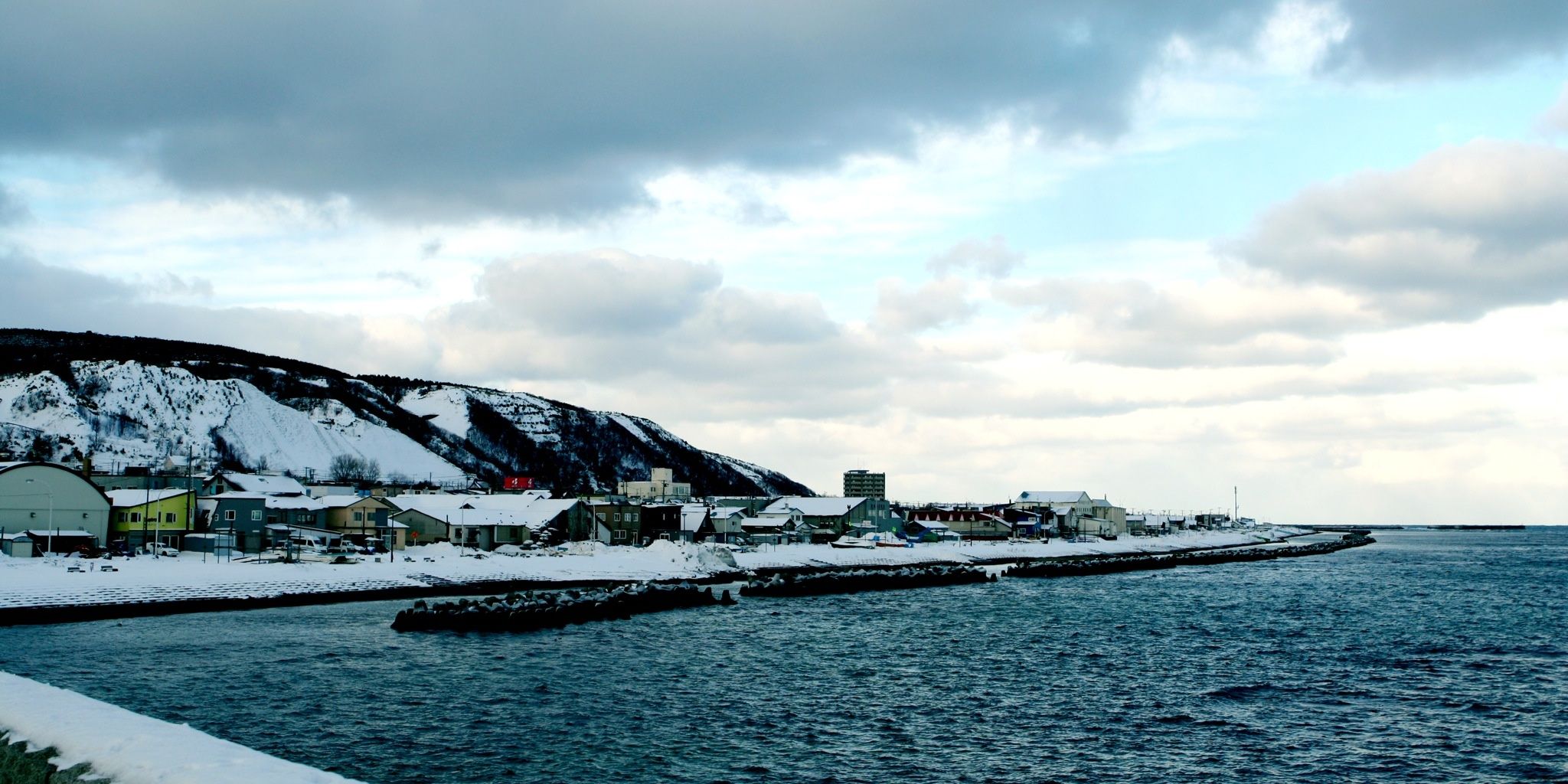 Coast off Wakkanai, Japan, which Snowpoint City in Pokemon may be based on