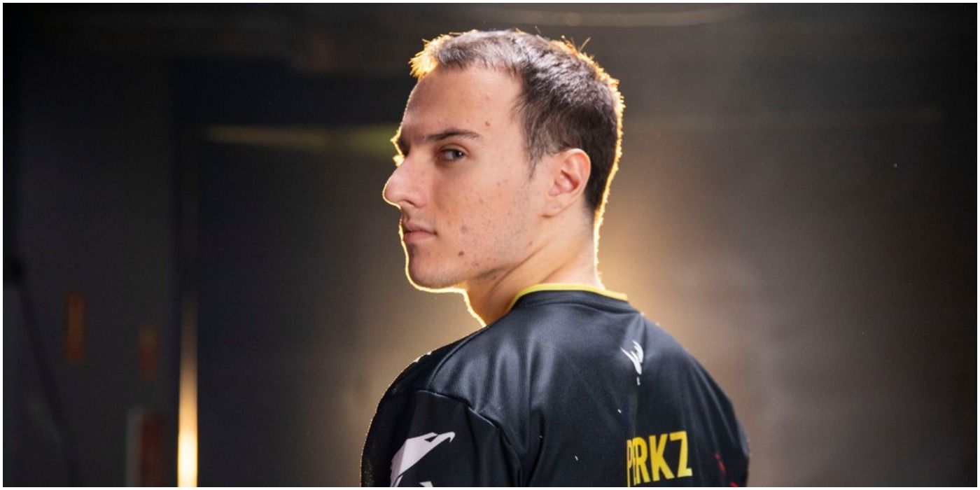 Perkz looks at the camera