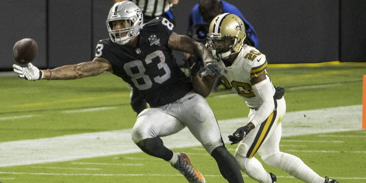 darren waller reaching out for one-handed catch
