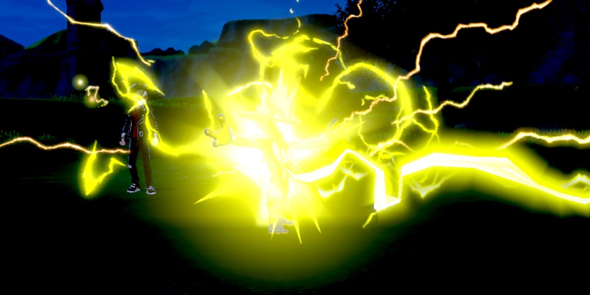 Thunderbolt Electric-type move being used in Pokemon Sword & Shield