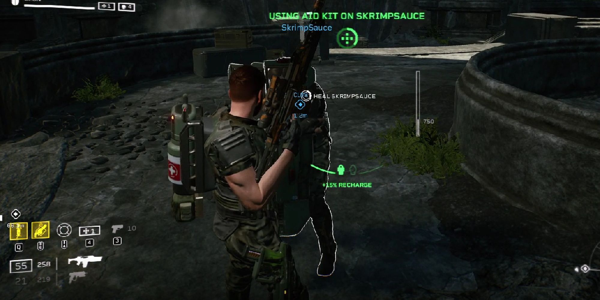 Aliens: Fireteam Elite Doc Healing With First Aid Kit To Save Trauma Centre Energy