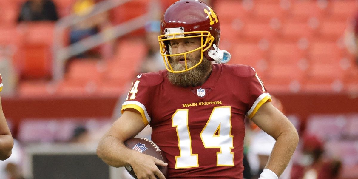 ryan fitzpatrick on field