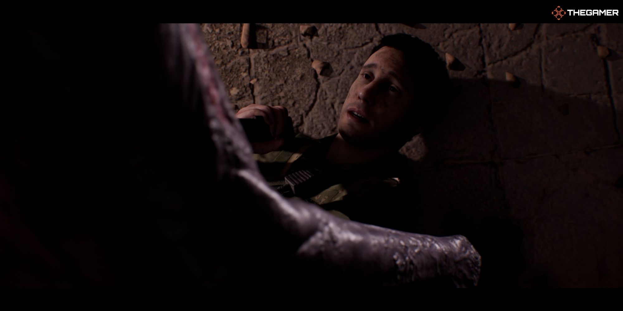 House of Ashes - After The Fall - Salim killing the creature