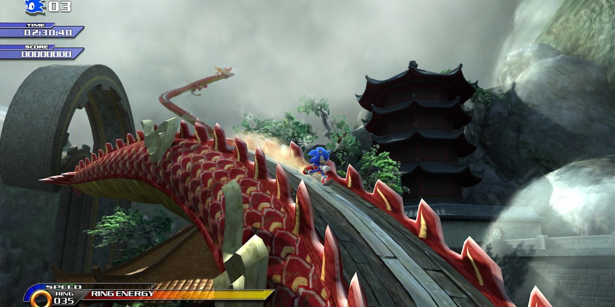 Sonic running down a dragon structure in Dragon Road