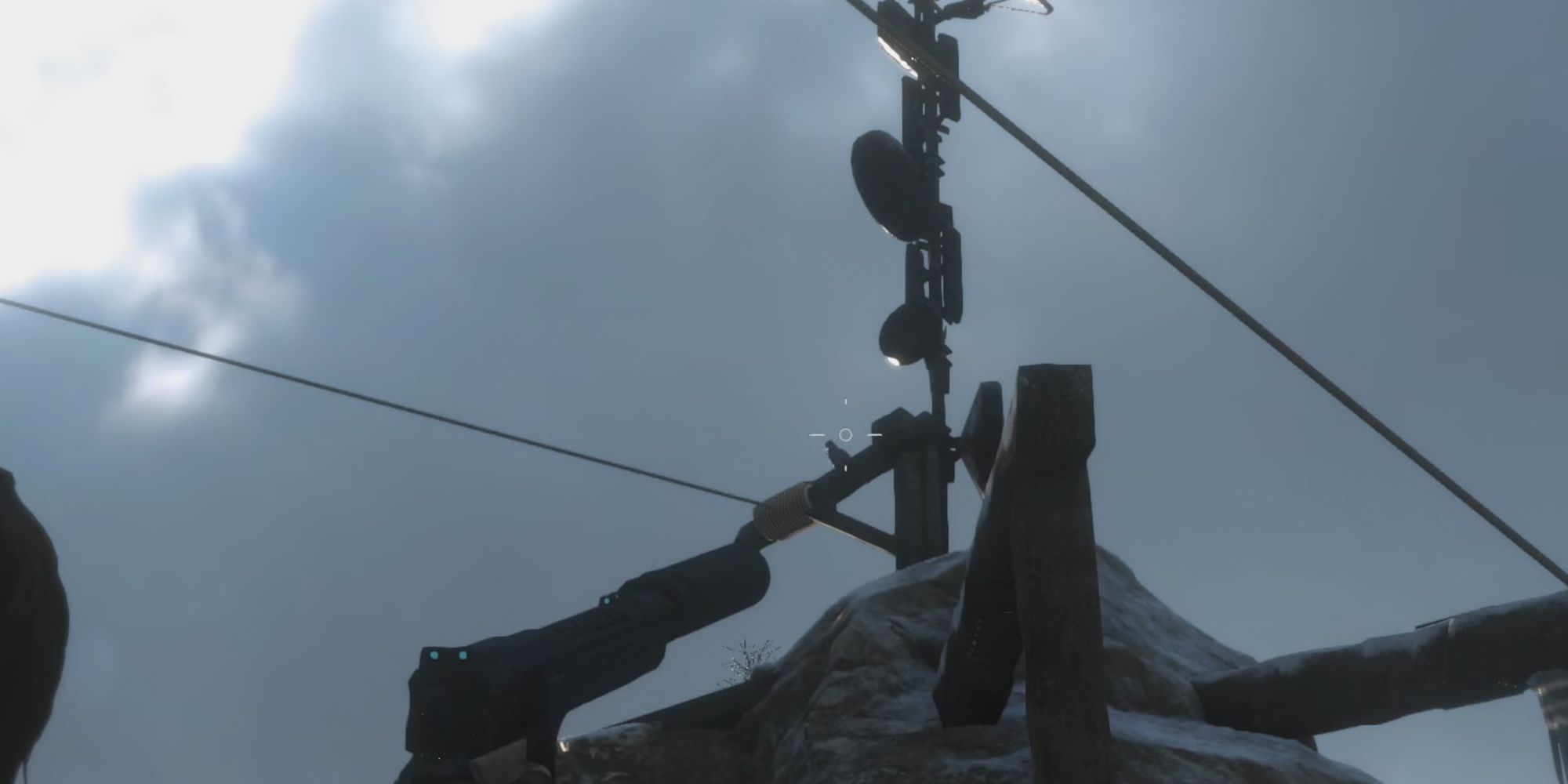 rise of the tomb raider pistol aimed at carrier bird