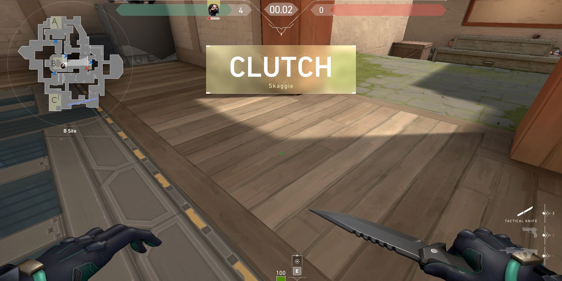 Valorant player clutching a 1v3