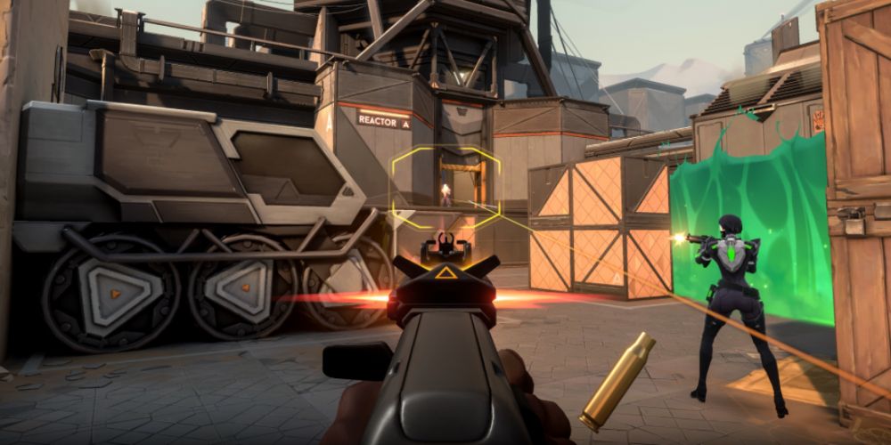 A player whiffing on an easy kill in Valorant