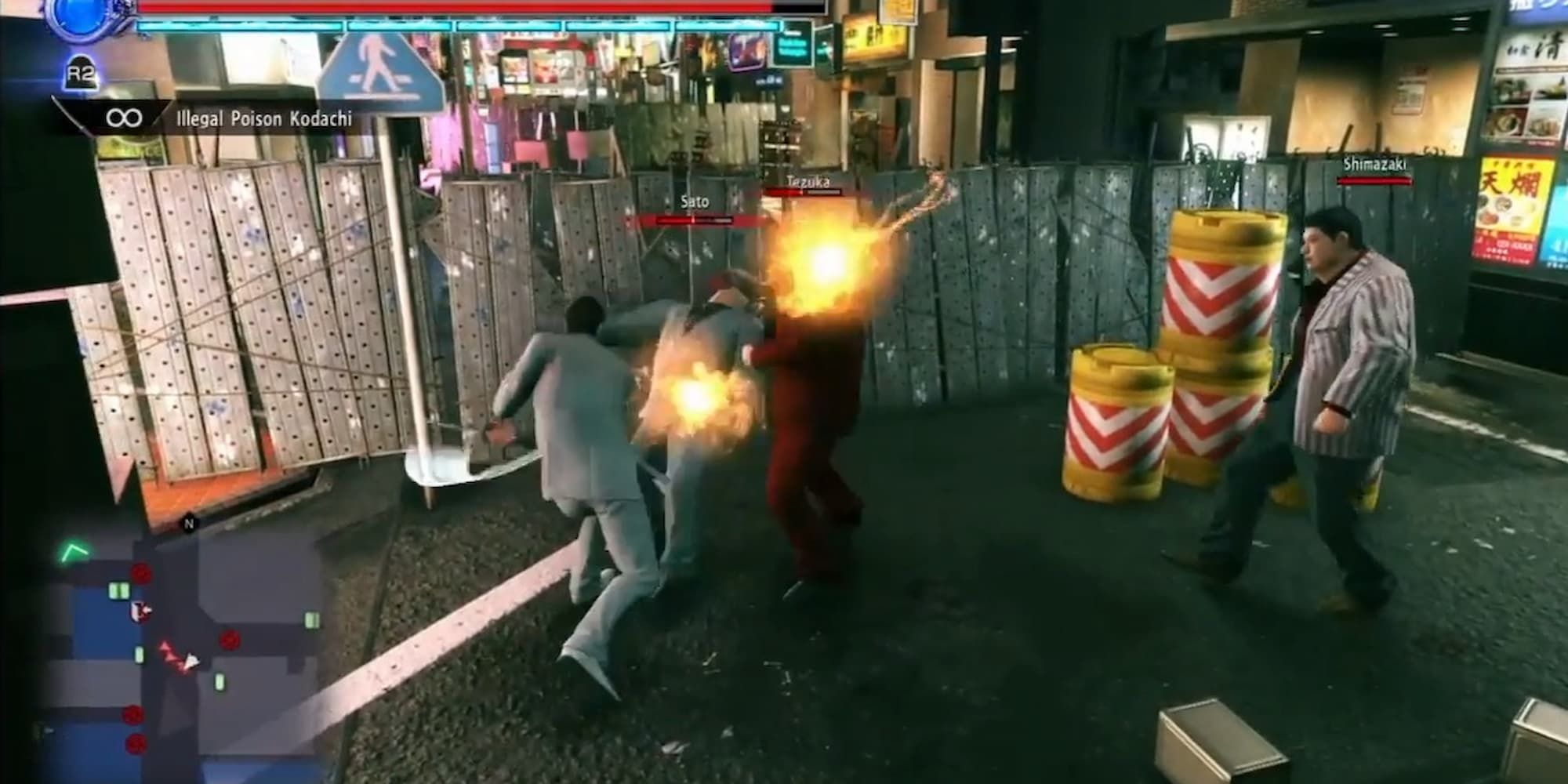 Kiryu using the illegal poison kodachi in a bouncer mission
