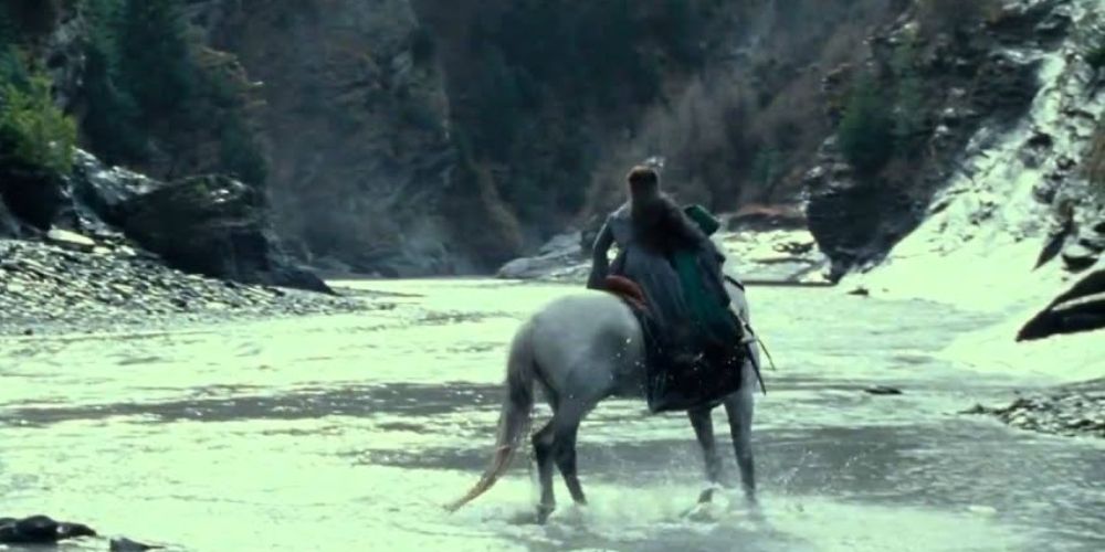 lord of the rings fellowship arwen frodo river
