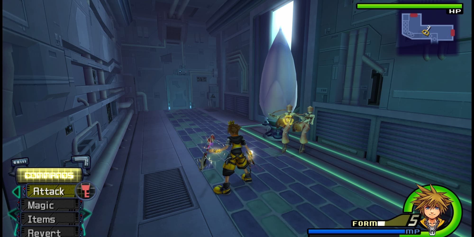 Sora fighting two Dancers in the mansion chamber room
