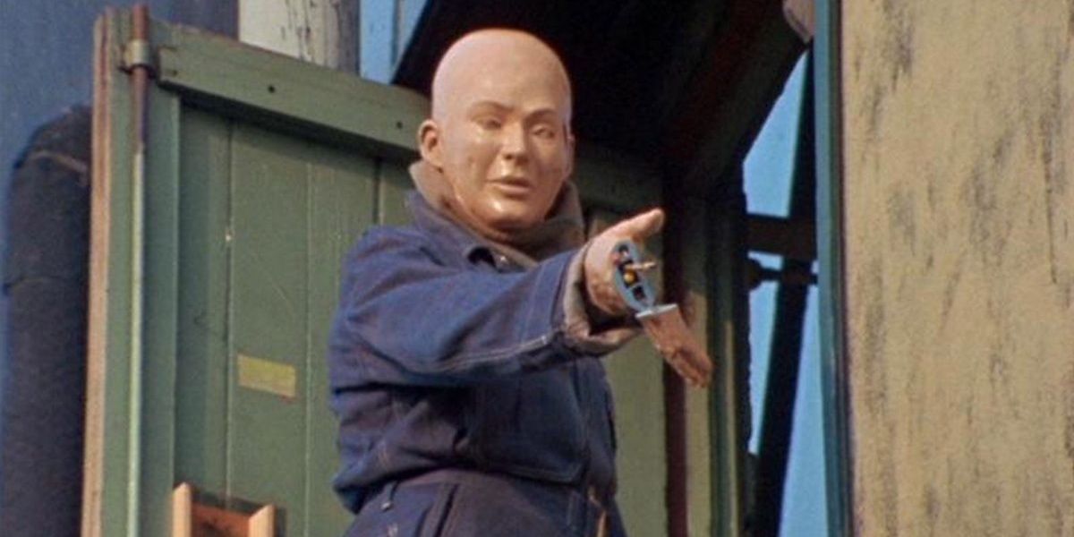 Auton firing hand gun in Doctor Who