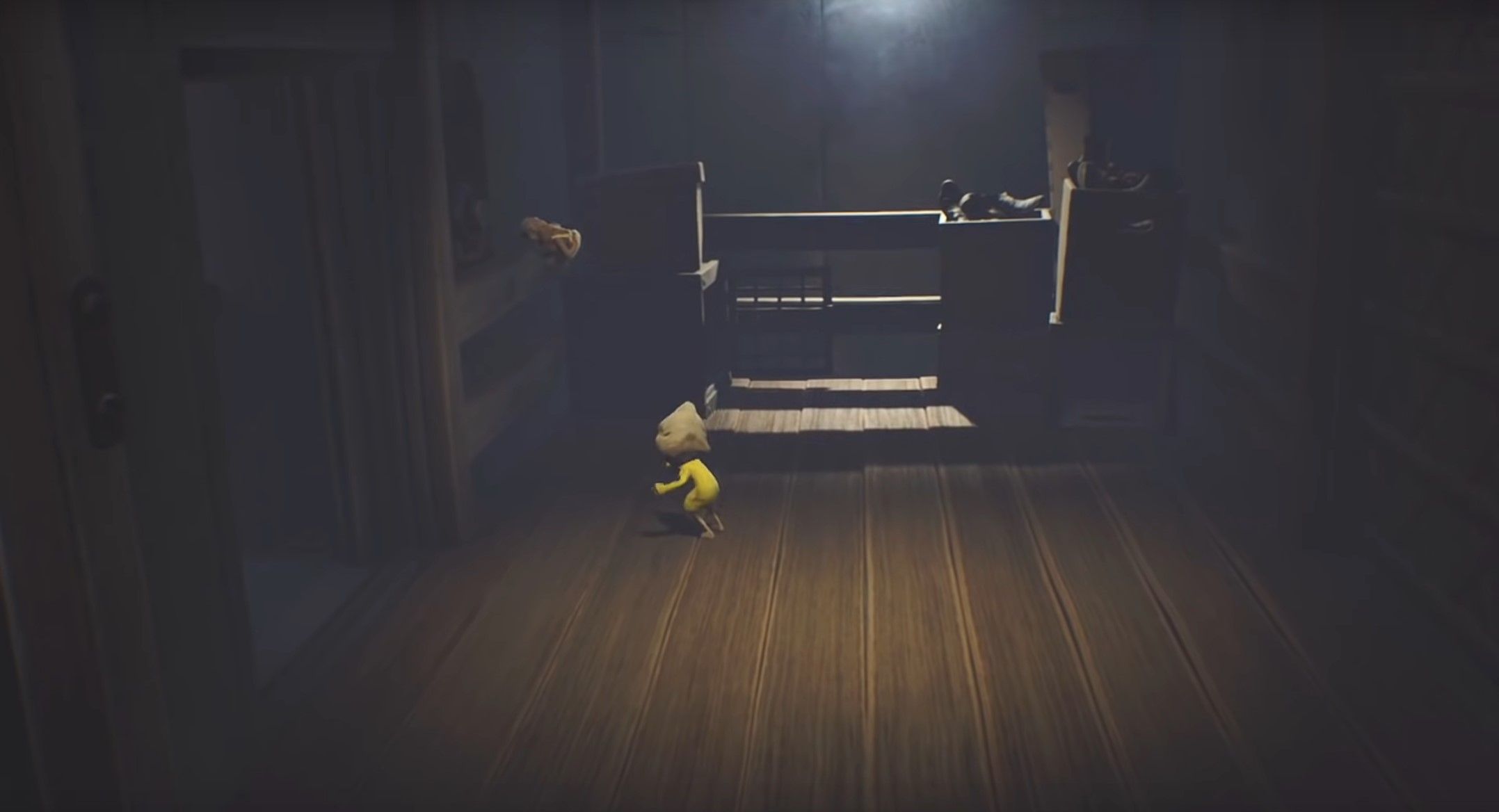 21 Throw Monkey Inside Elevator