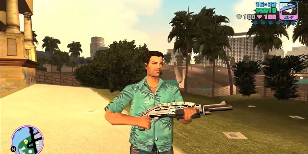 Tommy holding a S.P.A.S. 12 shotgun in Grand Theft Auto Vice City