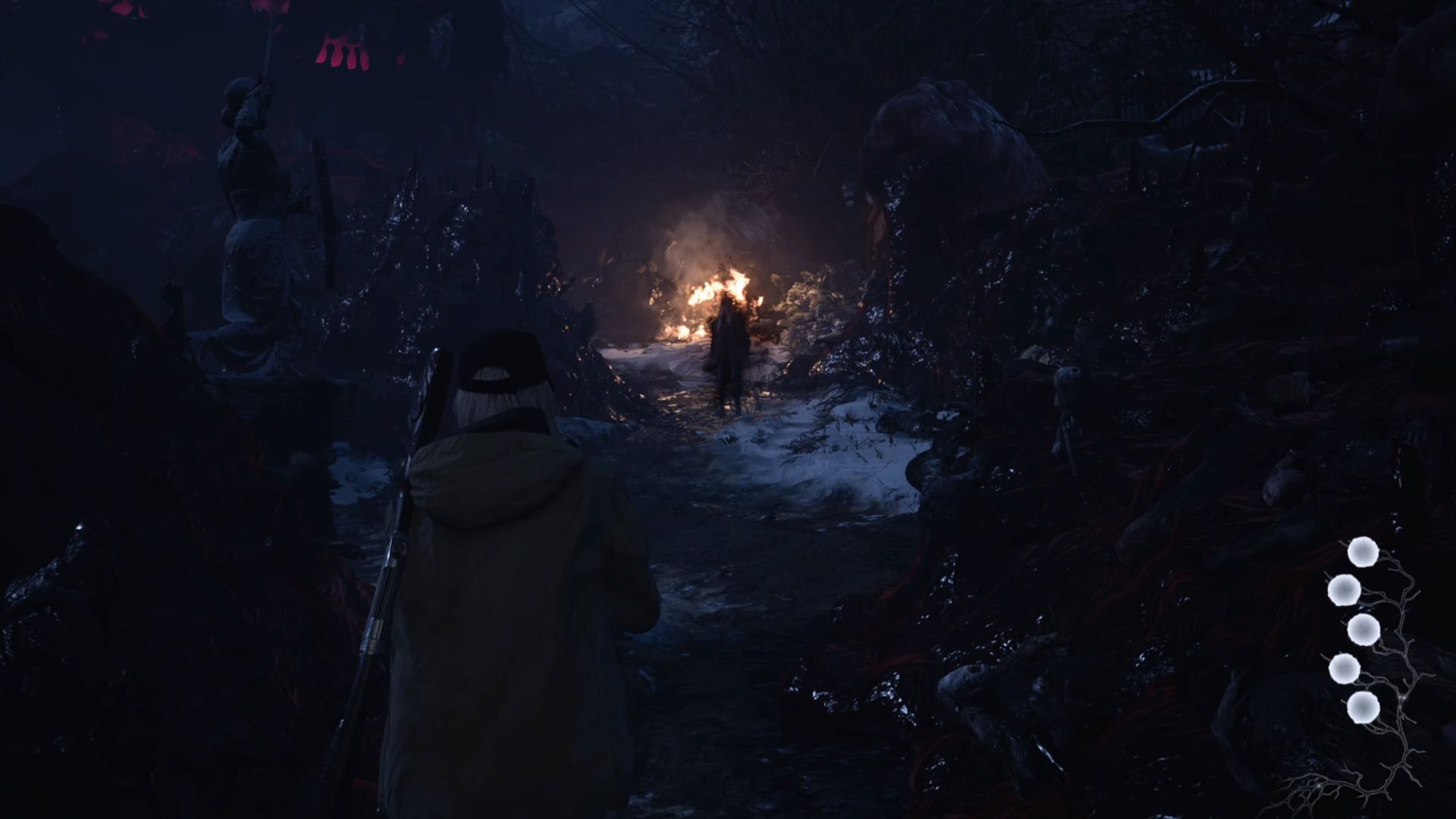 Rose About To Fight Some Enemies In Shadows Of Rose