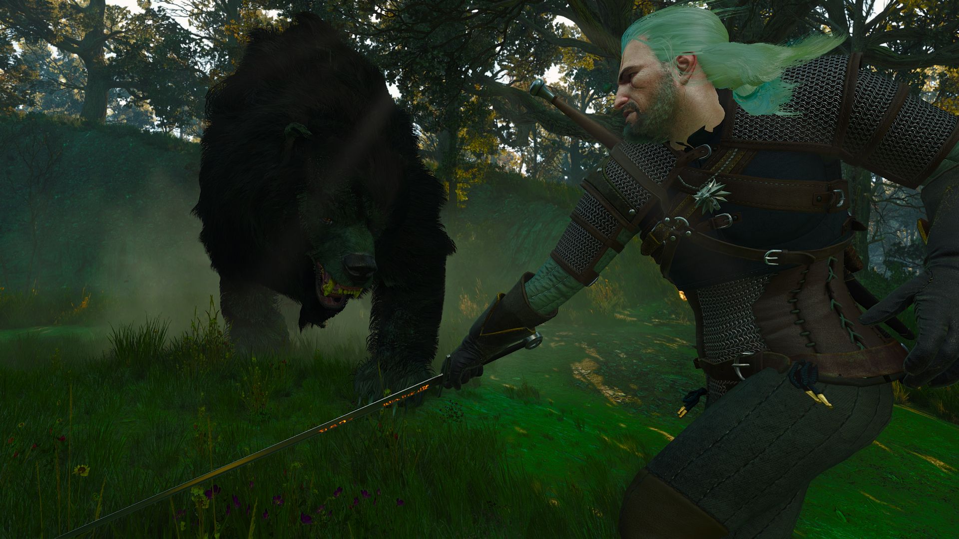 Geralt fights a bear in the middle of the woods, sidestepping away from its charge.
