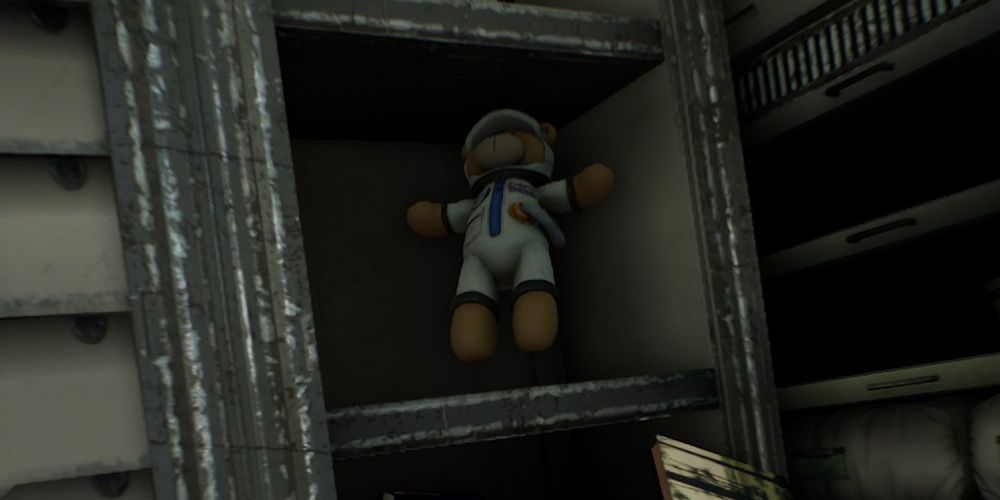 moonbear in Kat's room on Zephyr-3