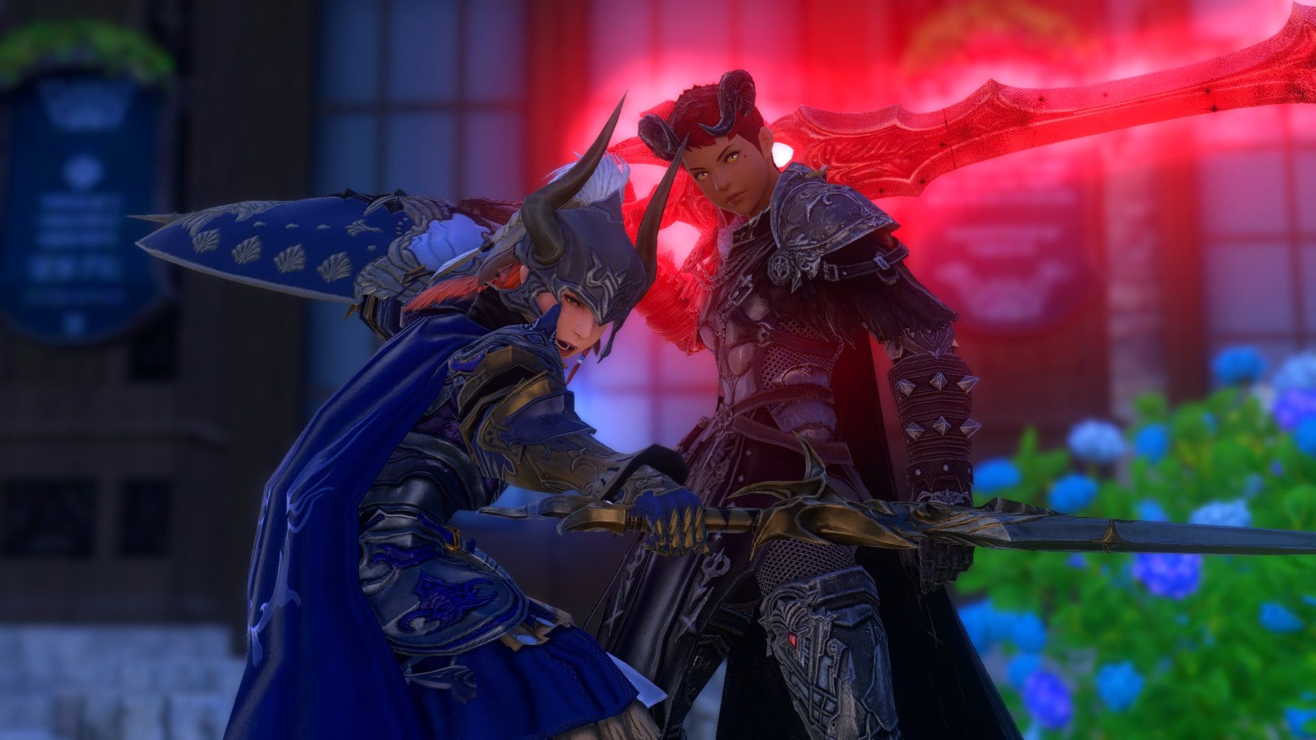 Jesse and Xanthe posing with their weapons in Final Fantasy 14.