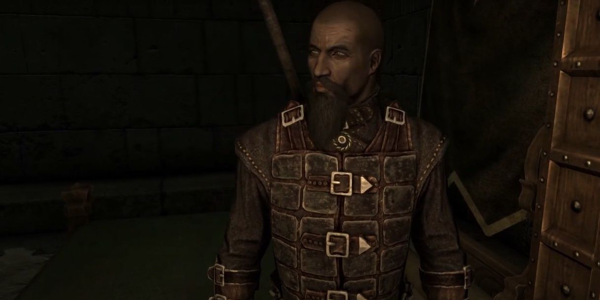 Isran talking to the Dragonborn in The Elder Scrolls 5: Skyrim