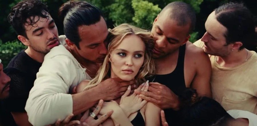 Liy-Rose Depp surrounded in The Idol