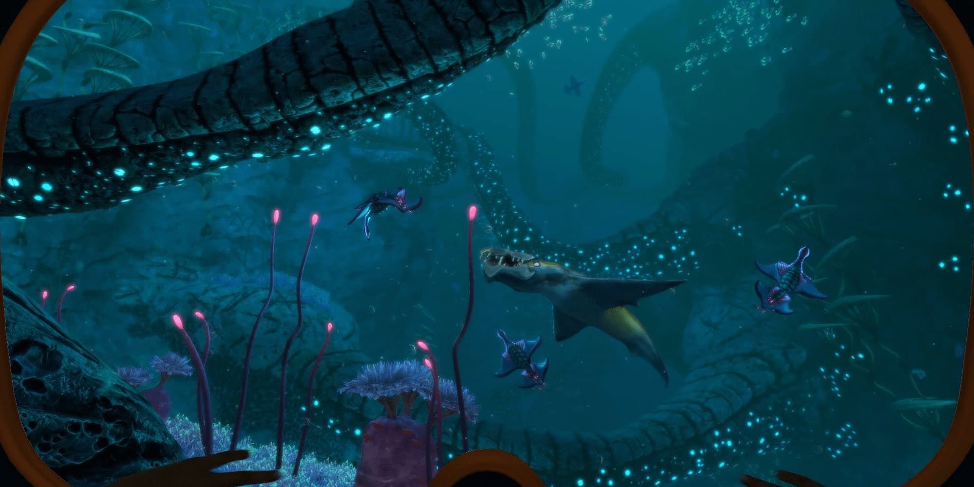 A player views underwater creatures through their scuba goggles with the Native VR mod for Subnautica: Below Zero.