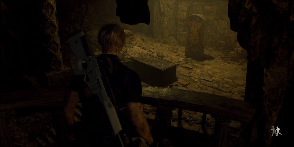 leon kennedy looks at the altar from above in the los illuminados sanctuary