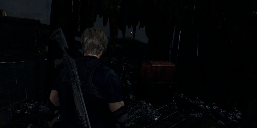 the red treasure chest aboard the wrecked boat in resident evil 4 remake
