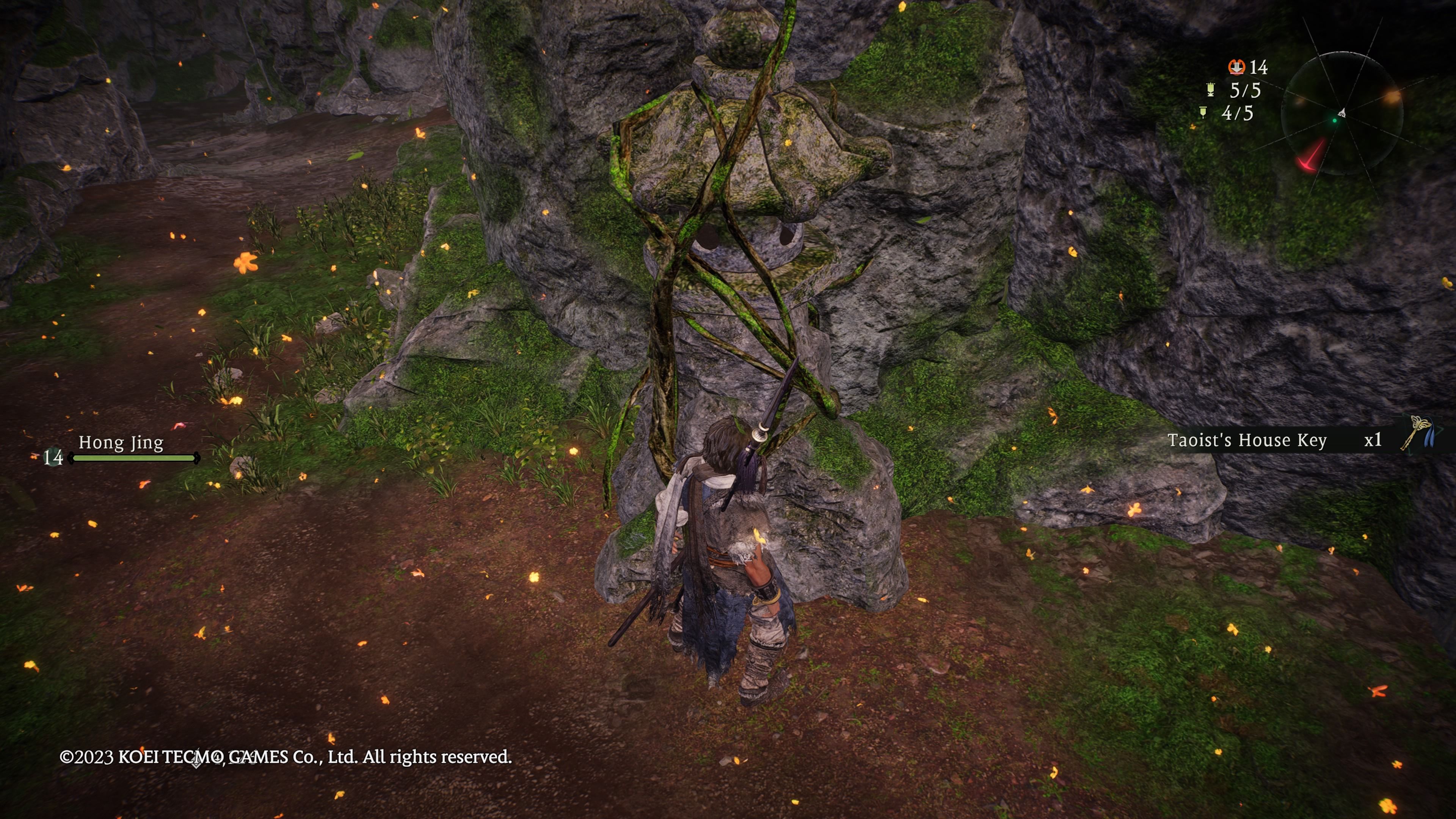 Wo Long: Fallen Dynasty - our character finds the first house key in front of a old lantern