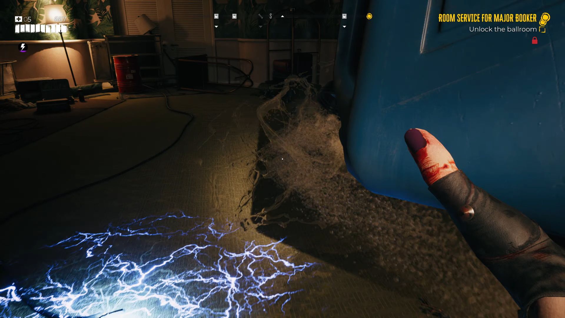 Dead Island 2, Pouring water onto the ground to help create a circuit
