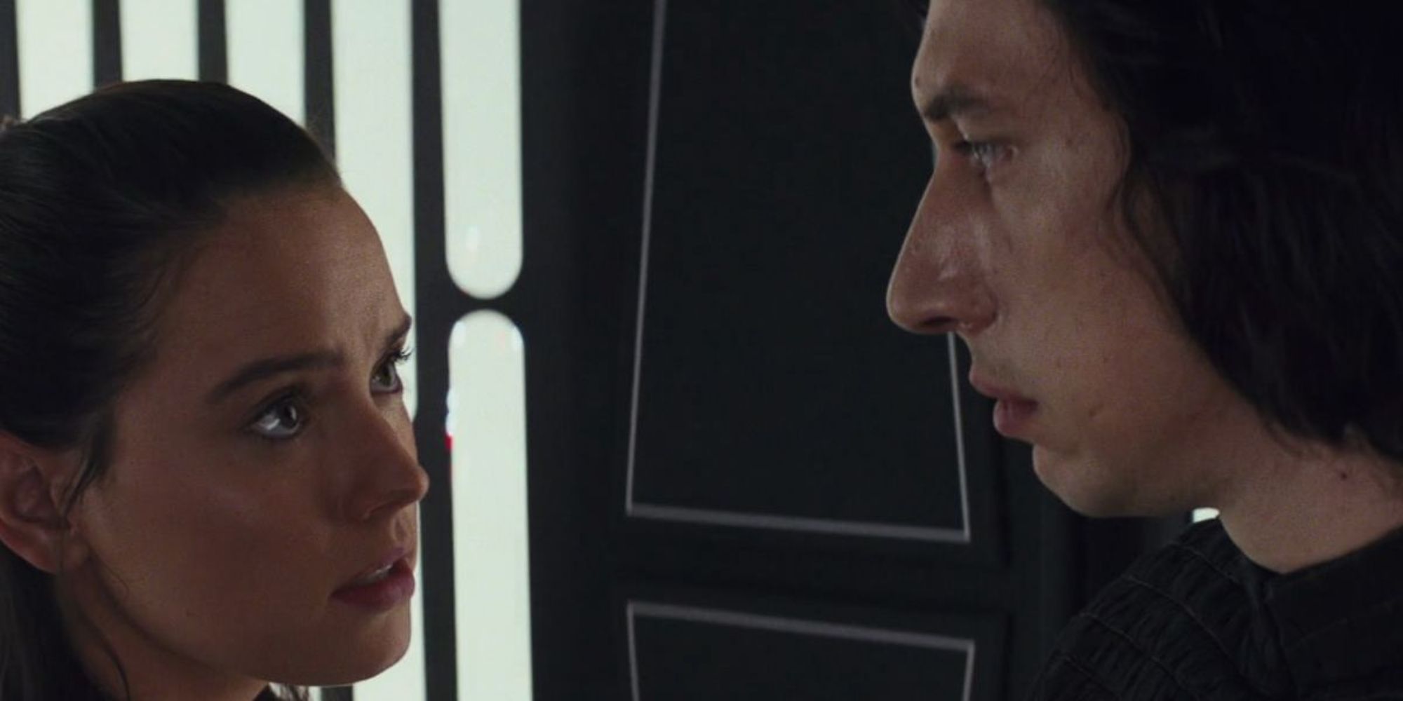 Star Wars The Last Jedi Screenshot Of Rey and Ren