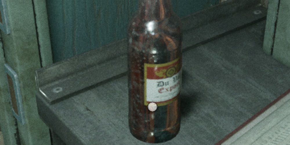 glass bottle item standing on desk in the outlast trials