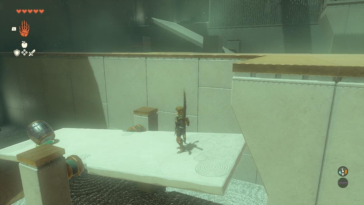 link standing as a counterbalance to a weight in rotsumamu shrine legend of zelda tears of the kingdom