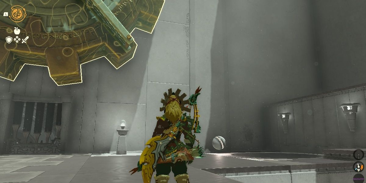 Link uses Recall on a gear in the Sikukuu Shrine.