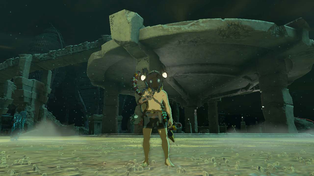 link wearing the miner's mask tears of the kingdom totk glowing miner's armor set