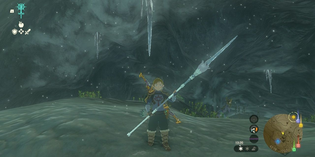 Tears of the Kingdom Link holding a spear with an icicle attached to the tip of it