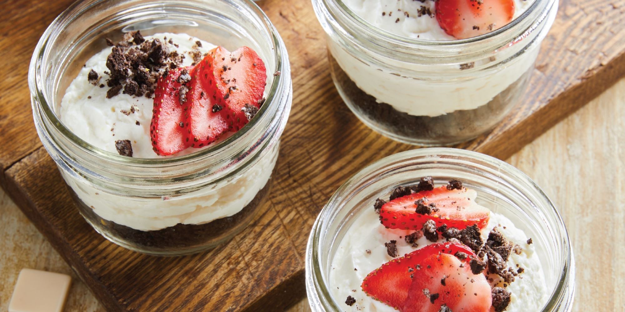 UltimateGamersCookbook Cheesecakes in jars