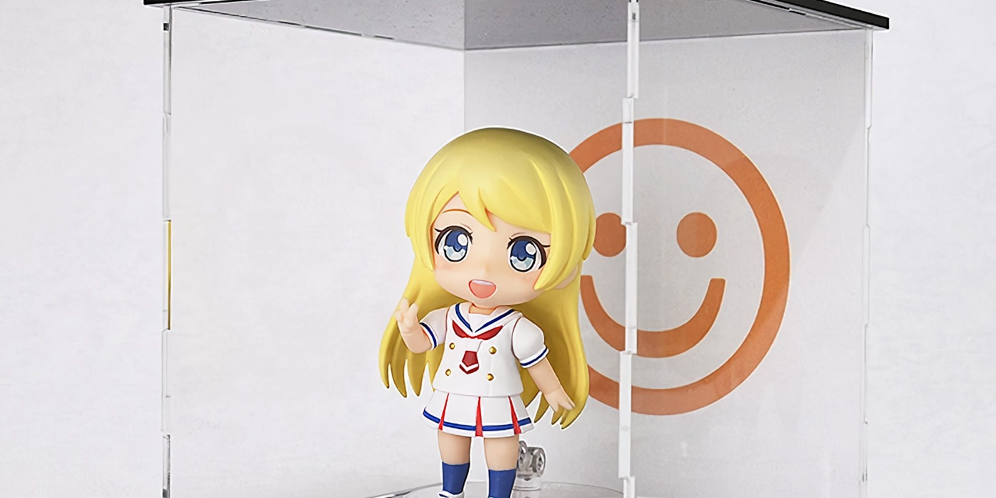 Goodsmile Nendoroid in a clear box