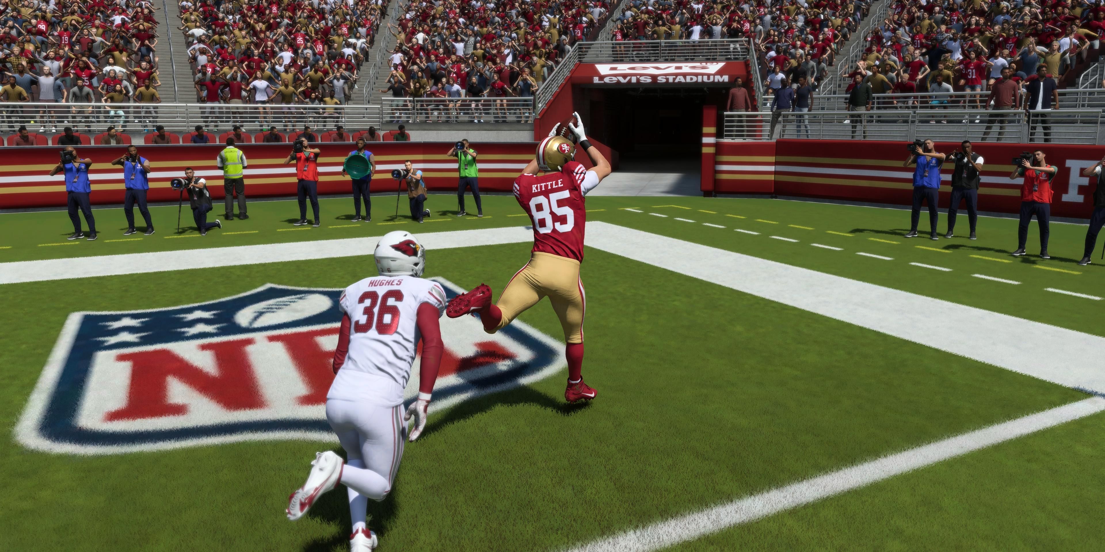 George Kittle scoring touchdown