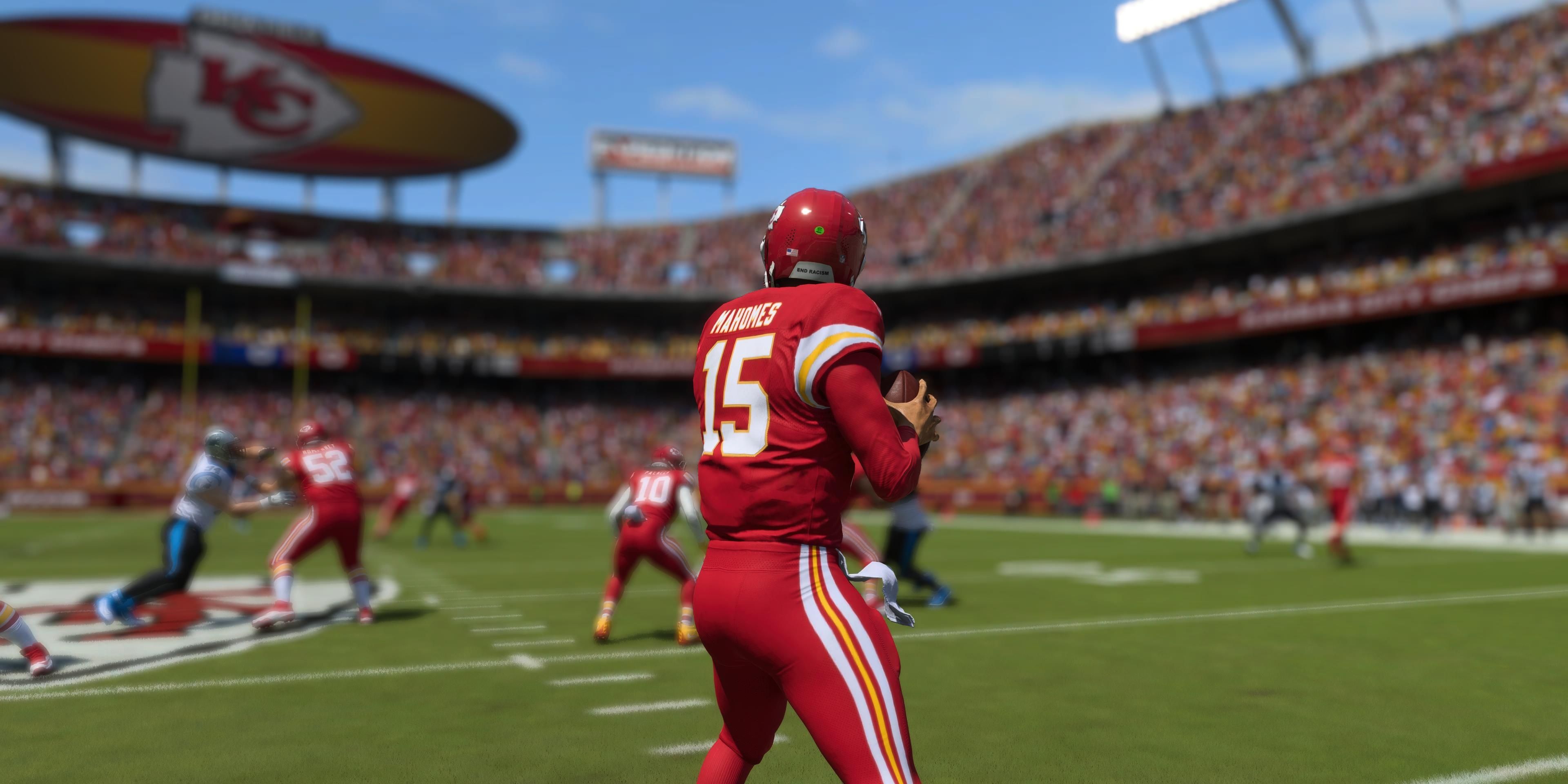 patrick mahomes looking for open receiver