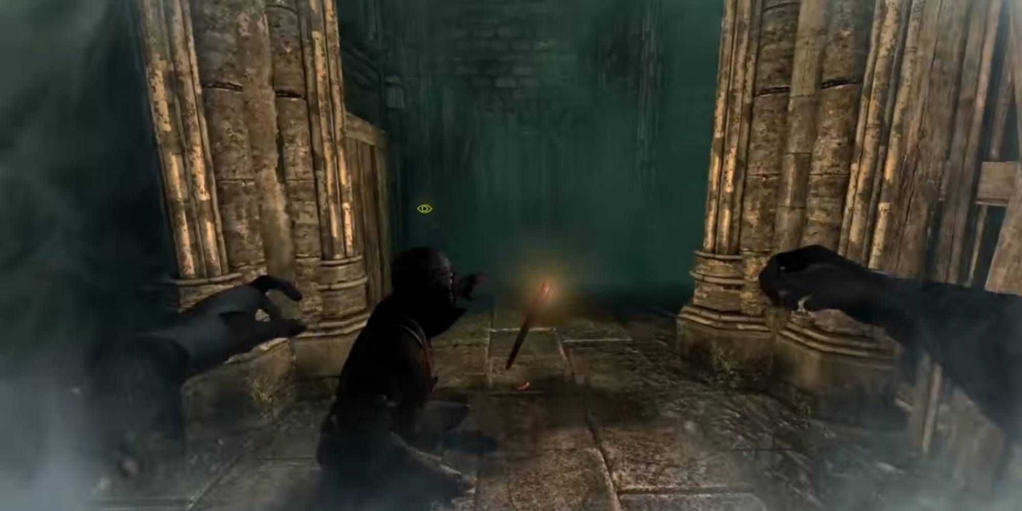 Garrett Stealth Attacking an Enemy in Thief